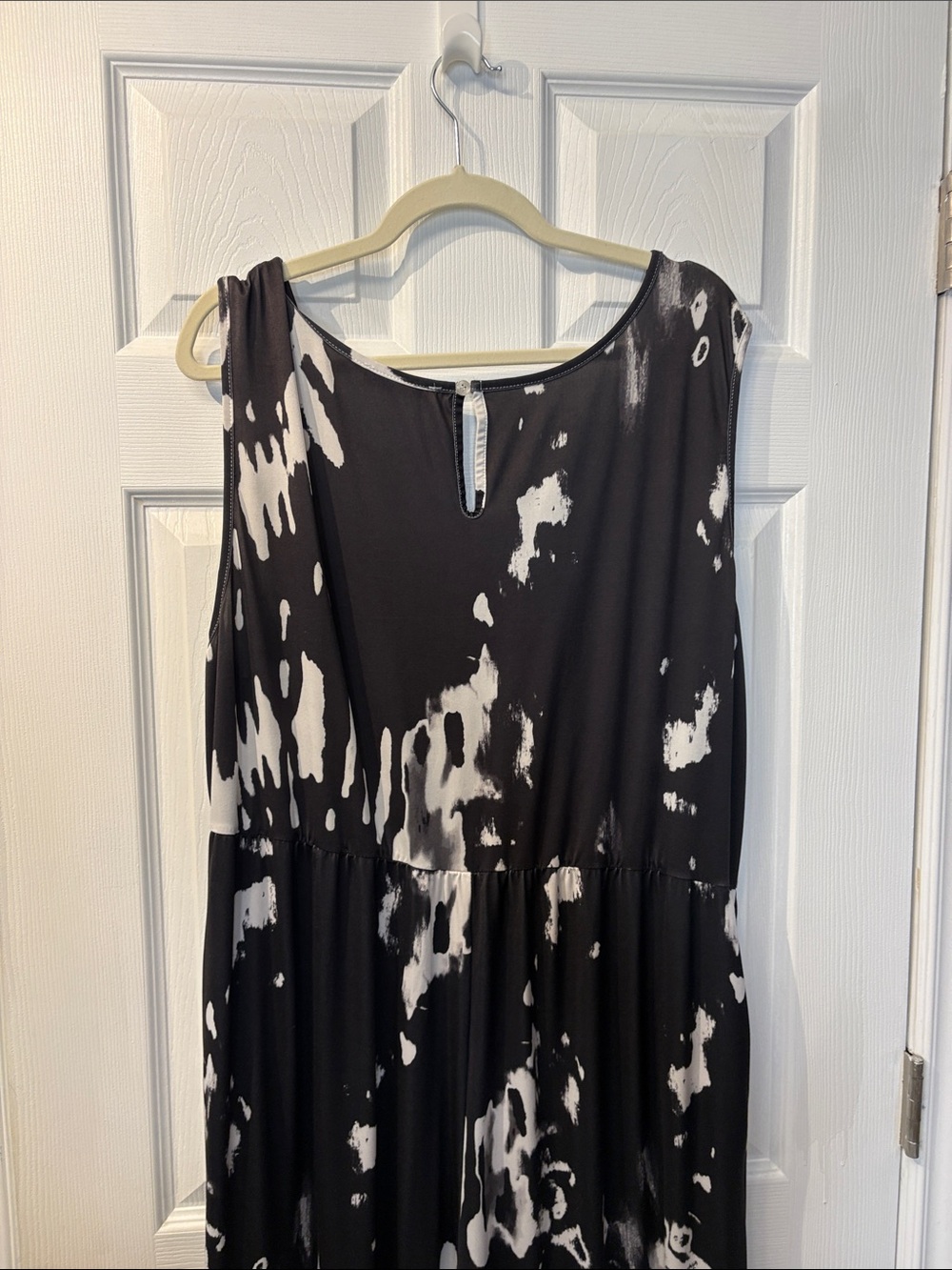 ⭐️ Beyond This Plane - Sleeveless Black & White Tie-Dye Cropped Jumpsuit- 4XL - Picture 11 of 12